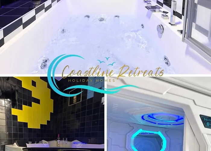 The Board Games Apartments - Brought To You By Coastline Retreats - Themed Town Centre Apartments All With Luxury 2 Person Jacuzzi Baths - 5 Mins Walk To The Beach, Netflix, Superfast Wifi